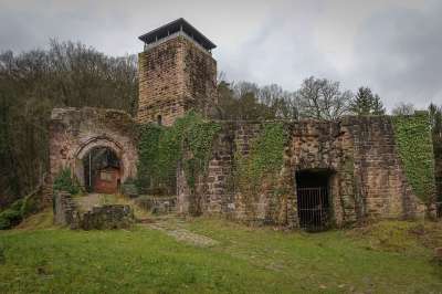 Neckarsteinach 城堡 废墟 从背后的城堡 四个城镇 堡垒
