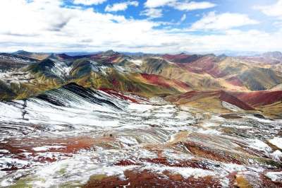 秘鲁 染 山 彩虹 自然 景观 岩石 到 外表 攀岩 旅游