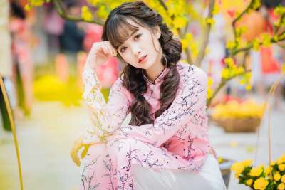 女孩 女士 人们 模型 肖像 脸 快乐的 女性 时尚 年轻