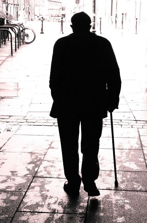 老的 知识 棍棒 人们 年龄 孤独 到期日 东西在您身上 黑色的
