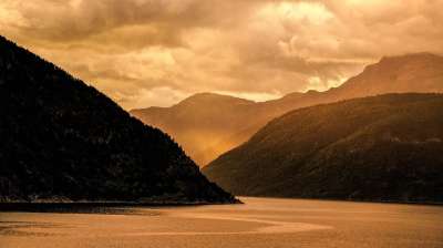 峡湾 挪威 日出 海 天空 景观 全景 天堂 橙色的天空
