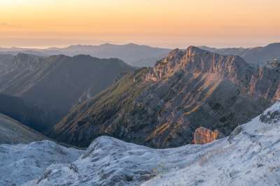 山 阿尔卑斯山 景观 全景 日出