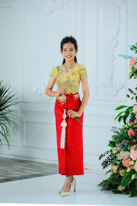 传统服饰 女士 肖像 时尚 美丽 亚洲女人