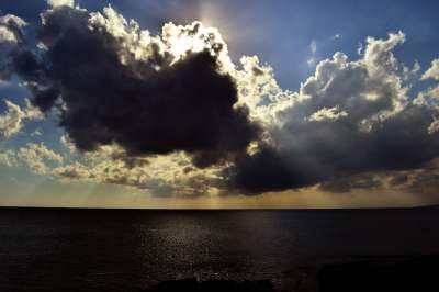海 云 阳光 光 自然 天空 云景 射线 天气 秋天 气氛