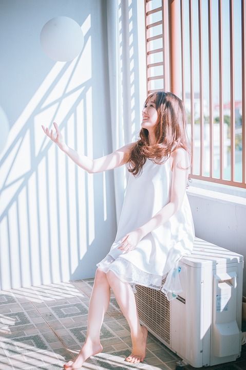 女孩 白色的 裙子 气球 女性 时尚 风格 模型 女士 年轻