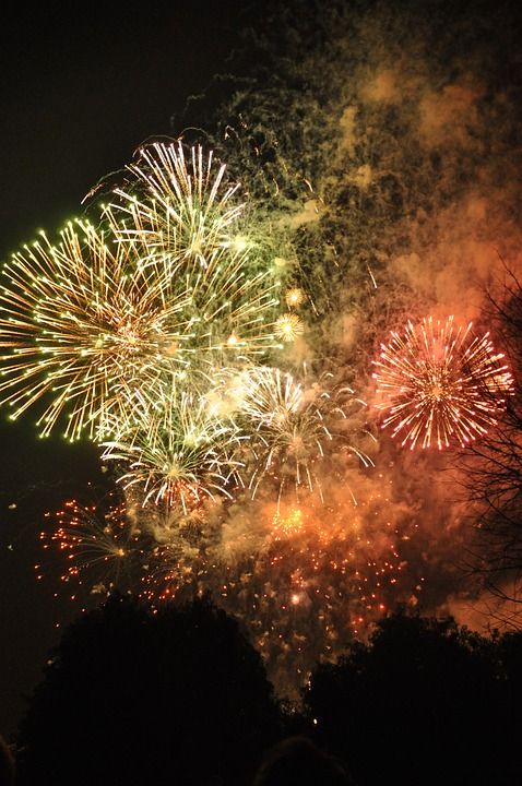 烟花 消防 节日 射击 光 空气 夜晚 闪耀 花火
