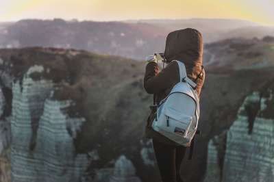 人们 女孩 相机 摄影 摄影师 自然 模糊 高地 山 旅行
