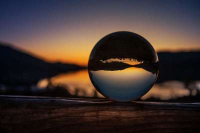 自然 景观 摄影 情绪 蓝色小时 玻璃球 背景 落下 温暖的