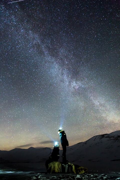 星系 北极光 极光 北极 雪 朗伊尔城 发光现象 神奇的夜晚