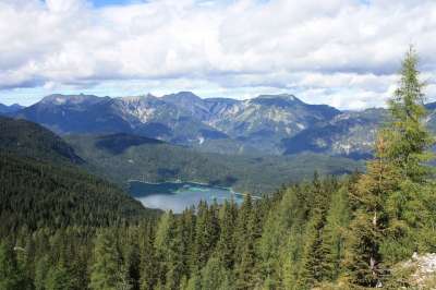 Eibsee 森林 山 景观