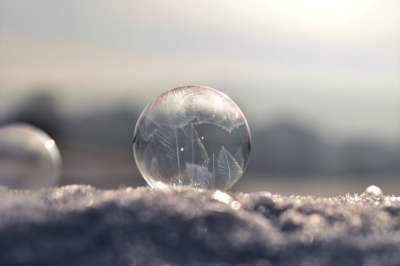 肥皂泡 冻结 冷冻肥皂泡 冬天 冰晶 寒冷的 雪 子弹 霜