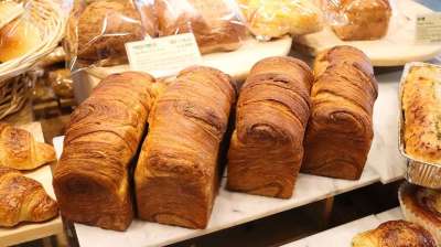 面包 普通的面包 面包店 Baggette Tous Les Jours