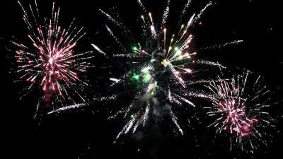 烟花 火箭弹 庆典 着火 节日 新年 除夕 焰火