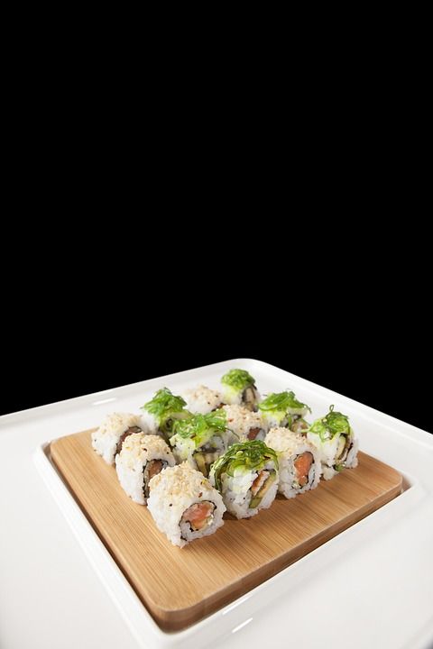 寿司 鱼 卷 白饭 一顿饭 食物 日本人 餐厅 健康 亚洲人